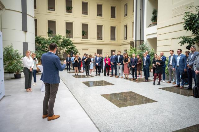 Atrium rektorátu VUT hostilo podpis memoranda, které má do pěti let zvýšit počet studentů tzv. STEM oborů. | Autor: Václav Koníček