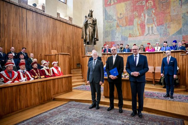 Nově jmenovaný profesor Karel Katovský z FEKT VUT. | Autor: MŠMT