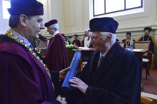 Armin Delong receiving an honorary doctorate at BUT, 2014. | Author: BUT archive